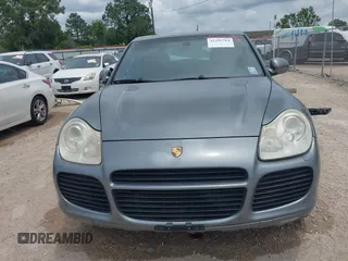 2005 Porsche Cayenne Turbo z VIN WP1AC29P25LA90019, wystawiony jako IAAI lot #42295764 z przebiegiem 164 927 mil mil oraz . Historia ofert i sprzedaży dostępna na DreamBid. Obrazek 12.