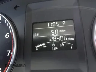 2013 Volkswagen Jetta SE z VIN 3VWDP7AJ3DM438668, wystawiony jako IAAI lot #42235014 z przebiegiem 128 406 mil mil oraz . Historia ofert i sprzedaży dostępna na DreamBid. Obrazek 15.