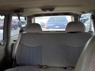 2000 GMC Safari with VIN 1GKDM19W7YB523894, listed as a Copart auction lot 74996334 with Not Provided miles and Salvage Title. Bid and sale history available at carsss.com. Image 10.