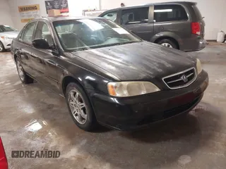 2000 Acura TL with VIN 19UUA5675YA009168, listed as a IAAI auction lot 41566141 with 188,275 mi miles. Bid and sale history available at carsss.com. Image 1.