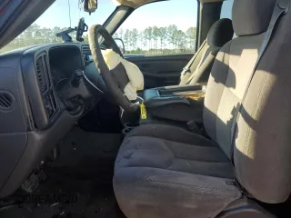2006 Chevrolet Silverado 1500 Work Truck with VIN 1GCEC19X86Z227654, listed as a Copart auction lot 42624735 with 401,008 mi miles and Salvage Title. Bid and sale history available at carsss.com. Image 7.