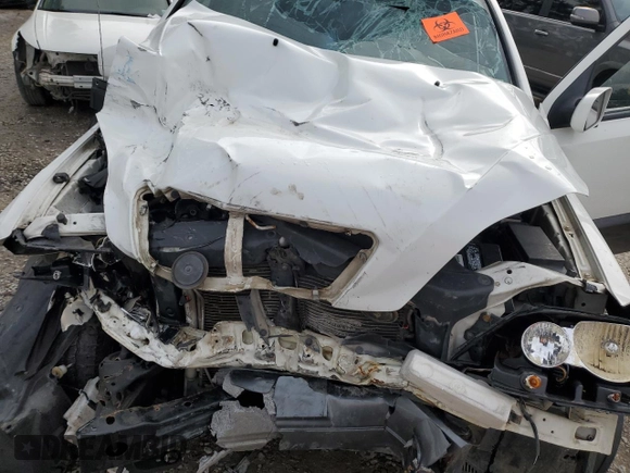 2005 Kia Sorento LX with VIN KNDJD733955439277, listed as a Copart auction lot 44465875 with 0 mi miles and Salvage Title. Bid and sale history available at carsss.com. Image 13.