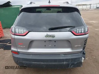 2019 Jeep Cherokee Latitude z VIN 1C4PJMCB3KD459969, wystawiony jako IAAI lot #41952058 z przebiegiem 82 719 mil mil oraz . Historia ofert i sprzedaży dostępna na DreamBid. Obrazek 16.