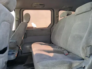 2004 Kia Sedona LX with VIN KNDUP131746573472, listed as a Copart auction lot 80593594 with 187,905 mi miles and Clean Title. Bid and sale history available at carsss.com. Image 11.