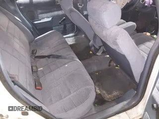 1994 Dodge Spirit z VIN 3B3AA46KXRT214299, wystawiony jako IAAI lot #41908262 z przebiegiem 72 619 mil mil oraz . Historia ofert i sprzedaży dostępna na DreamBid. Obrazek 8.
