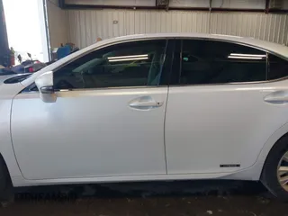 2013 Lexus ES 300h Hybrid with VIN JTHBW1GG4D2036539, listed as a IAAI auction lot 42121701 with 157,855 mi miles. Bid and sale history available at carsss.com. Image 15.