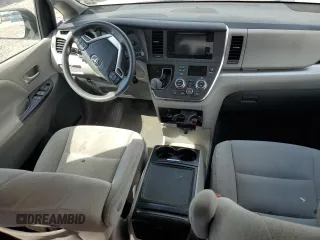 2017 Toyota Sienna LE Auto Access Seat with VIN 5TDKZ3DC1HS890926, listed as a Copart auction lot 58005395 with 85,508 mi miles and Salvage title. Bid and sale history available at DreamBid. Image 8.
