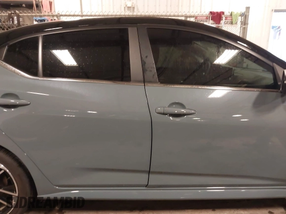 2024 Nissan Sentra SR with VIN 3N1AB8DV0RY292547, listed as a IAAI auction lot 40452692 with 2,015 mi miles. Bid and sale history available at carsss.com. Image 14.