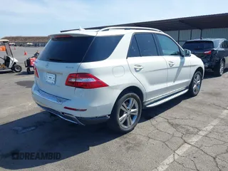 2013 Mercedes-Benz M 350 with VIN 4JGDA5HB9DA110185, listed as a IAAI auction lot 42563832 with 125,340 mi miles and . Bid and sale history available at DreamBid. Image 4.