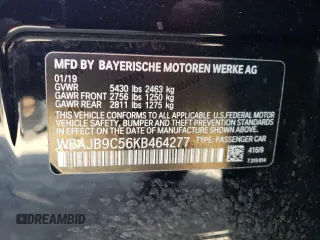 2019 BMW 5 Series M550i xDrive z VIN WBAJB9C56KB464277, wystawiony jako Copart lot #52348835 z przebiegiem 46 131 mil mil oraz Szkoda całkowita • Salvage title. Historia ofert i sprzedaży dostępna na DreamBid. Obrazek 12.