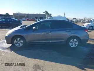 2014 Honda Civic LX z VIN 19XFB2F55EE271332, wystawiony jako IAAI lot #41644847 z przebiegiem 161 567 mil mil oraz . Historia ofert i sprzedaży dostępna na DreamBid. Obrazek 14.