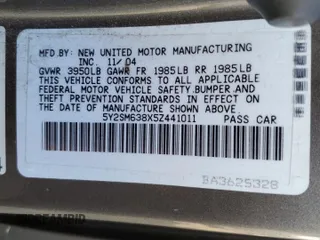 2005 Pontiac Vibe with VIN 5Y2SM638X5Z441011, listed as a Copart auction lot 73820424 with 163,432 mi miles and Salvage Title. Bid and sale history available at carsss.com. Image 13.