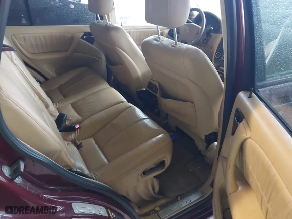 2003 Mercedes-Benz M-Class 3.7L with VIN 4JGAB57E13A448528, listed as a IAAI auction lot 41953003 with 256,637 mi miles. Bid and sale history available at carsss.com. Image 8.