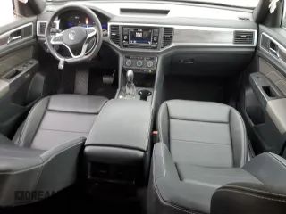2023 Volkswagen Atlas SE with VIN 1V2LC2CA4PC227994, listed as a Copart auction lot 82517774 with 22,375 mi miles and Salvage title. Bid and sale history available at DreamBid. Image 8.