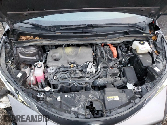 2021 Toyota Sienna XLE with VIN 5TDGSKFC9MS020952, listed as a Copart auction lot 82674544 with 71,333 mi miles and Salvage Title. Bid and sale history available at carsss.com. Image 12.