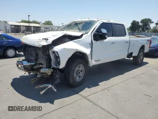 2023 Ford F-350 XL z VIN 1FT8W3BM3PED98143, wystawiony jako Copart lot #64438425 z przebiegiem Nie podano mil oraz Szkoda całkowita • Salvage title. Historia ofert i sprzedaży dostępna na DreamBid. Obrazek 1.