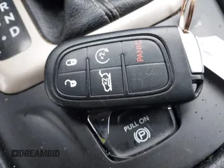2018 Jeep Cherokee Limited with VIN 1C4PJMDB9JD564528, listed as a IAAI auction lot 41601139 with 110,711 mi miles. Bid and sale history available at carsss.com. Image 11.
