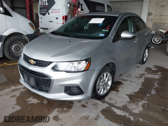 2019 Chevrolet Sonic LT z VIN 1G1JD5SB2K4144335, wystawiony jako IAAI lot #42479272 z przebiegiem 111 453 mil mil oraz . Historia ofert i sprzedaży dostępna na DreamBid. Obrazek 16.