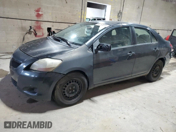 2009 Toyota Yaris z VIN JTDBT903391318992, wystawiony jako Copart lot #58753615 z przebiegiem 286 924 mil mil oraz Tytuł czysty. Historia ofert i sprzedaży dostępna na DreamBid. Obrazek 1.