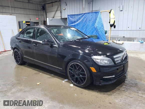 2011 Mercedes-Benz C 300 Sport z VIN WDDGF8BB5BR140804, wystawiony jako Copart lot #55286805 z przebiegiem 137 640 mil mil oraz Szkoda całkowita • Salvage title. Historia ofert i sprzedaży dostępna na DreamBid. Obrazek 4.