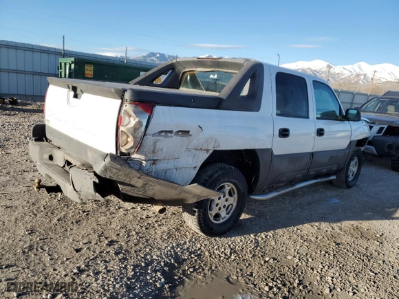 2005 Chevrolet Avalanche Z71 with VIN 3GNEK12Z55G140783, listed as a Copart auction lot 50069335 with 0 mi miles and Salvage Title. Bid and sale history available at carsss.com. Image 3.