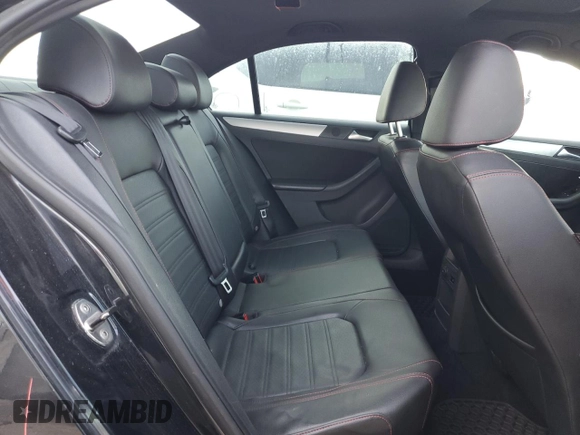 2013 Volkswagen Jetta GLI Autobahn с VIN 3VW467AJXDM234212, выставлен на аукционе Copart как лот 87374954 с пробегом 276 934 миль миль и Списание • Salvage title. История ставок и продаж доступна на DreamBid. Изображение 10.