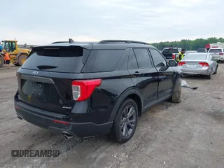 2024 Ford Explorer XLT с VIN 1FMSK8DH6RGA89249, выставлен на аукционе IAAI как лот 42387757 с пробегом 18 066 миль миль и . История ставок и продаж доступна на DreamBid. Изображение 4.