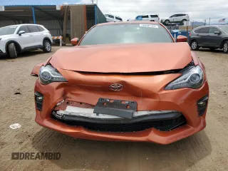 2017 Toyota 86 с VIN JF1ZNAA15H9710885, выставлен на аукционе Copart как лот 56898165 с пробегом 31 011 миль миль и Списание • Salvage title. История ставок и продаж доступна на DreamBid. Изображение 5.
