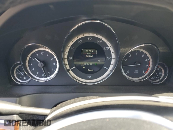 2013 Mercedes-Benz E 350 z VIN WDDKJ5KB6DF198576, wystawiony jako Copart lot #61848745 z przebiegiem 88 610 mil mil oraz Szkoda całkowita • Salvage title. Historia ofert i sprzedaży dostępna na DreamBid. Obrazek 9.