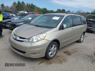 2006 Toyota Sienna XLE with VIN 5TDZA22C16S444422, listed as a IAAI auction lot 42010762 with 186,623 mi miles. Bid and sale history available at carsss.com. Image 2.
