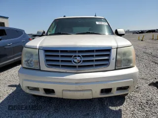 2005 Cadillac Escalade z VIN 1GYEK63N95R118426, wystawiony jako Copart lot #52681345 z przebiegiem 247 972 mil mil oraz Szkoda całkowita • Salvage title. Historia ofert i sprzedaży dostępna na DreamBid. Obrazek 5.