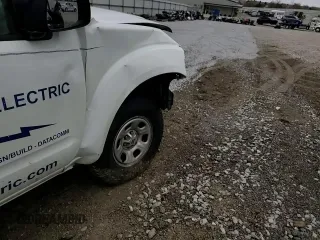 2014 Nissan Frontier S z VIN 1N6BD0CT3EN742239, wystawiony jako Copart lot #49494675 z przebiegiem Nie podano mil oraz Szkoda całkowita • Salvage title. Historia ofert i sprzedaży dostępna na DreamBid. Obrazek 11.