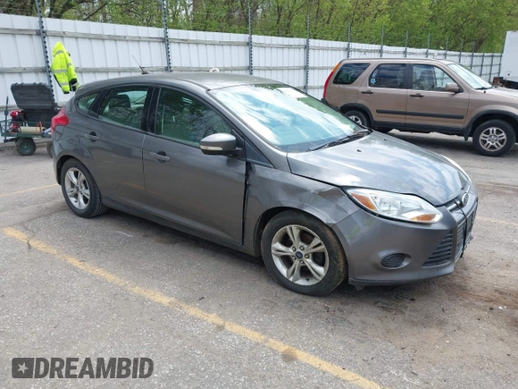 2014 Ford Focus SE with VIN 1FADP3K2XEL326882, listed as a IAAI auction lot 42183188 with 101,450 mi miles and . Bid and sale history available at carsss.com. Image 1.