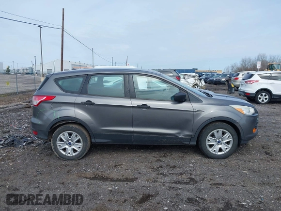 2013 Ford Escape S with VIN 1FMCU0F72DUB93249, listed as a IAAI auction lot 42009262 with 183,573 mi miles. Bid and sale history available at carsss.com. Image 13.