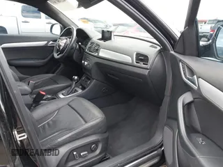 2018 Audi Q3 Premium z VIN WA1BCCFS8JR006212, wystawiony jako IAAI lot #42208285 z przebiegiem 96 571 mil mil oraz . Historia ofert i sprzedaży dostępna na DreamBid. Obrazek 5.