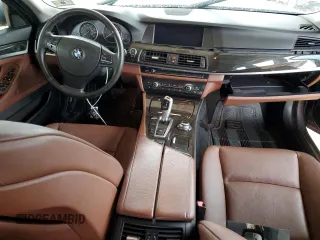 2013 BMW 5 Series 528i xDrive z VIN WBAXH5C57DD112057, wystawiony jako Copart lot #56387035 z przebiegiem Nie podano mil oraz Czysty tytuł • Clean title. Historia ofert i sprzedaży dostępna na DreamBid. Obrazek 8.