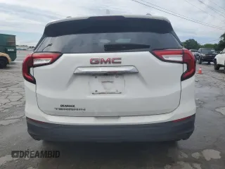 2022 GMC Terrain SLE z VIN 3GKALMEV6NL272316, wystawiony jako Copart lot #60375225 z przebiegiem 30 320 mil mil oraz Szkoda całkowita • Salvage title. Historia ofert i sprzedaży dostępna na DreamBid. Obrazek 6.