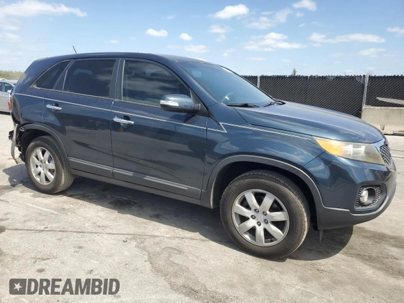2011 Kia Sorento LX with VIN 5XYKT3A13BG025643, listed as a Copart auction lot 55150995 with 195,050 mi miles and Salvage Title. Bid and sale history available at DreamBid. Image 4.