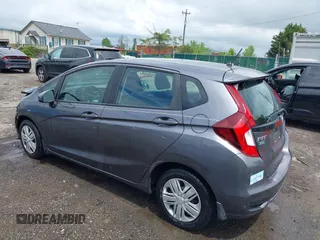 2019 Honda Fit LX z VIN 3HGGK5H42KM748117, wystawiony jako IAAI lot #42190794 z przebiegiem 54 614 mil mil oraz . Historia ofert i sprzedaży dostępna na DreamBid. Obrazek 3.