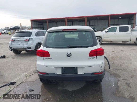 2013 Volkswagen Tiguan S z VIN WVGAV3AX6DW610678, wystawiony jako IAAI lot #41544865 z przebiegiem 102 948 mil mil oraz . Historia ofert i sprzedaży dostępna na DreamBid. Obrazek 16.