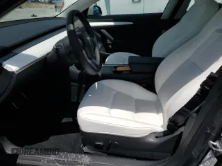 2023 Tesla Model 3 z VIN 5YJ3E1EA0PF571943, wystawiony jako Copart lot #58338235 z przebiegiem 41 584 mil mil oraz Szkoda całkowita • Salvage title. Historia ofert i sprzedaży dostępna na DreamBid. Obrazek 7.