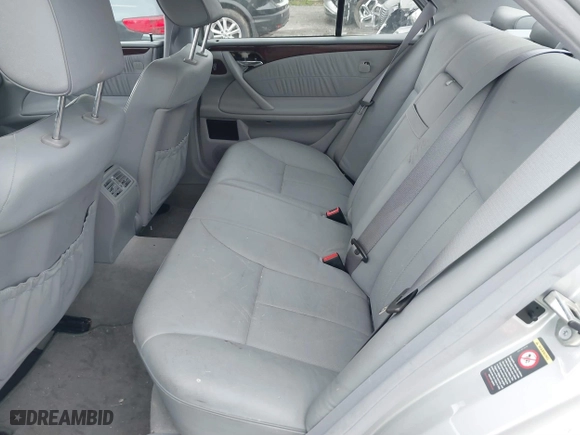 2001 Mercedes-Benz E-Class with VIN WDBJF65J11B216449, listed as a IAAI auction lot 39378007 with 62,263 mi miles. Bid and sale history available at carsss.com. Image 8.