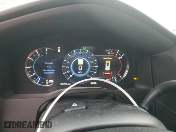 2018 Cadillac Escalade Luxury z VIN 1GYS4BKJ0JR106745, wystawiony jako Copart lot #54588515 z przebiegiem 57 785 mil mil oraz Szkoda całkowita • Salvage title. Historia ofert i sprzedaży dostępna na DreamBid. Obrazek 9.