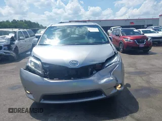 2015 Toyota Sienna XLE with VIN 5TDYK3DC5FS685735, listed as a IAAI auction lot 42139229 with 87,694 mi miles and . Bid and sale history available at DreamBid. Image 12.