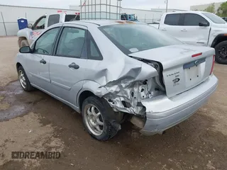 2007 Ford Focus S with VIN 1FAFP34N37W177362, listed as a IAAI auction lot 42024713 with 200,585 mi miles and . Bid and sale history available at DreamBid. Image 3.