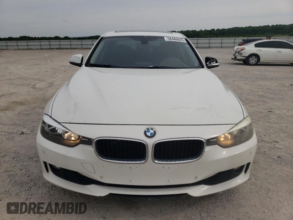 2015 BMW 3 Series 328i z VIN WBA3C1C51FK120871, wystawiony jako Copart lot #58486625 z przebiegiem 99 749 mil mil oraz Czysty tytuł • Clean title. Historia ofert i sprzedaży dostępna na DreamBid. Obrazek 5.