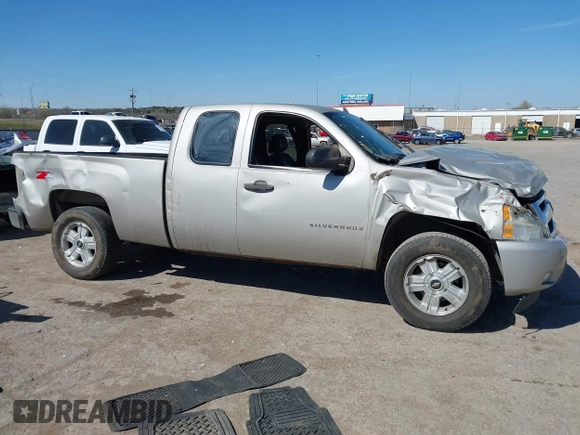 2009 Chevrolet Silverado 1500 LT with VIN 1GCEK29J29Z238478, listed as a IAAI auction lot 41838442 with 156,947 mi miles. Bid and sale history available at carsss.com. Image 14.