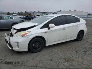 2015 Toyota Prius Four with VIN JTDKN3DU6F0477078, listed as a Copart auction lot 86175844 with 175,856 mi miles and Salvage Title. Bid and sale history available at DreamBid. Image 1.