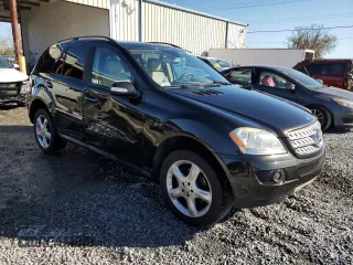2008 Mercedes-Benz M 320 CDI with VIN 4JGBB22E08A398223, listed as a Copart auction lot 42538835 with 143,554 mi miles and Salvage Title. Bid and sale history available at carsss.com. Image 4.