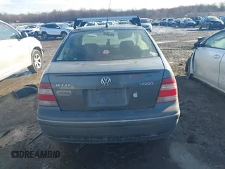 2004 Volkswagen Jetta Sedan GLS with VIN 3VWSA69M64M092875, listed as a IAAI auction lot 41450639 with 143,520 mi miles. Bid and sale history available at carsss.com. Image 16.